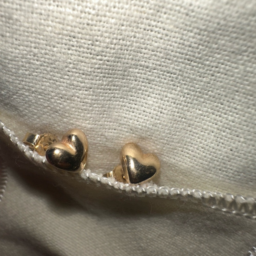 James Avery Gold Heart Earrings - Picture 3 of 3